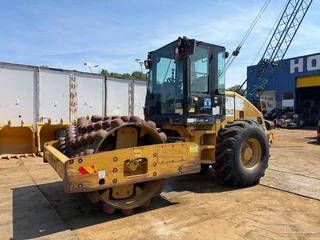 Cat 2011 - CP 533 E te koop