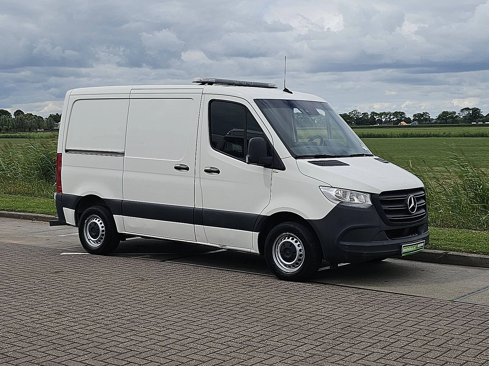 Mercedes-Benz Sprinter 2022 - 211 Bild 5