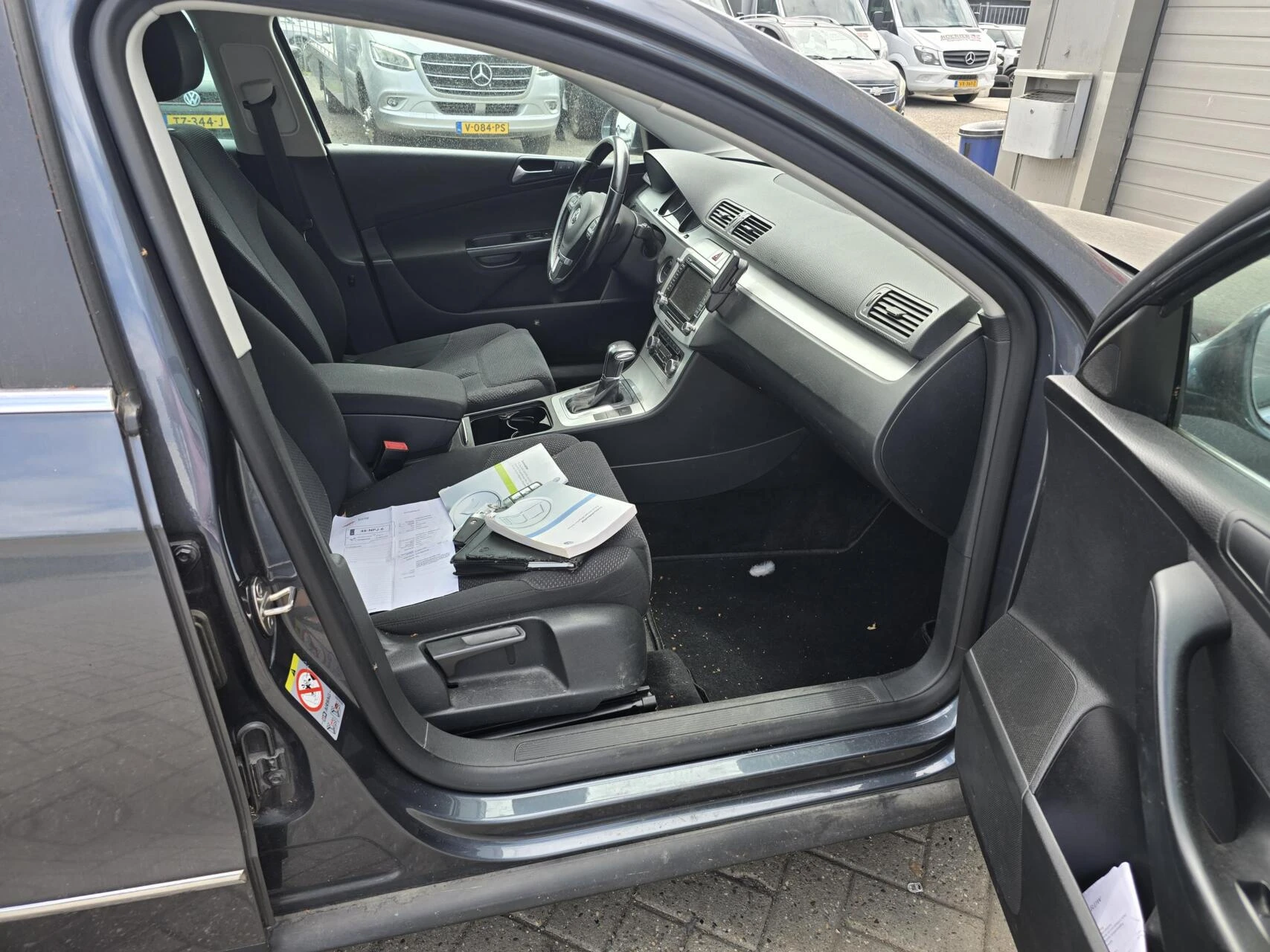Volkswagen Passat 2010 - Variant 1.4 TSI Highline BlueMotion Let op loop op 3 cilinders. afbeelding 7