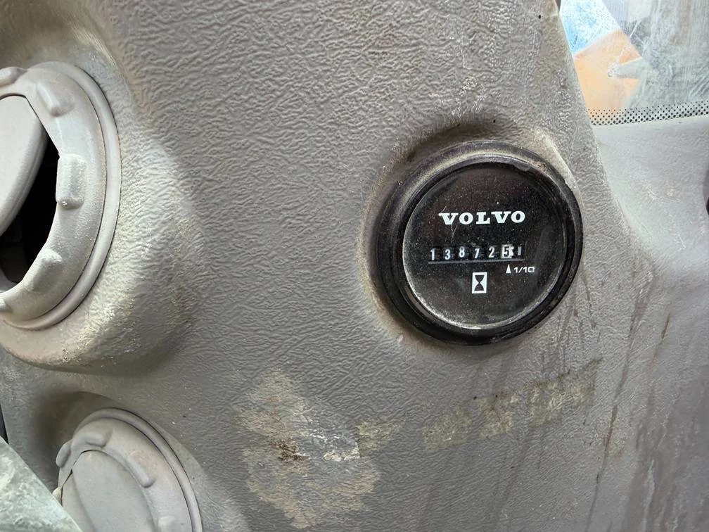 Volvo 2015 - EC 300 EL obrázek 19
