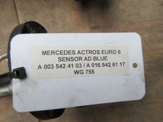Mercedes-Benz Actros - A 003 542 41 03 / A 016 542 6117 ADBLEU SENSOR EURO 6 afbeelding 3 miniatuur