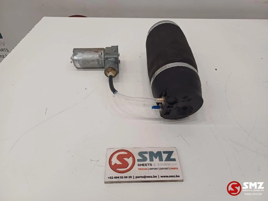 Caterpillar 2022 - Airbag spring Caterpillar obrázek 4