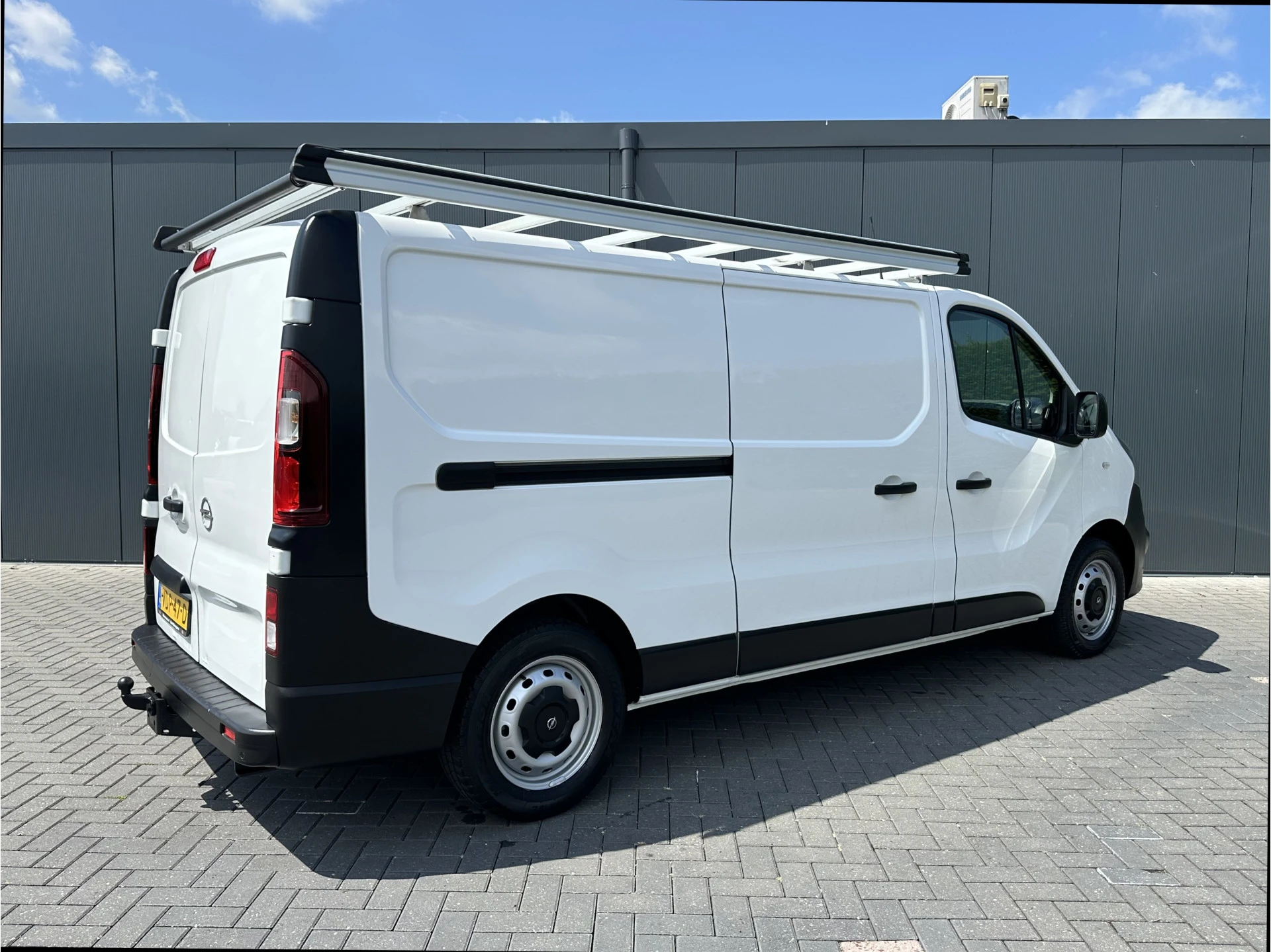 Opel Vivaro 2019 - 1.6 CDTI 122 PK E6 / L2H1 / IMPERIAAL / TREKHAAK / 3 ZITS / AIRCO / NAVI / CRUISE afbeelding 3