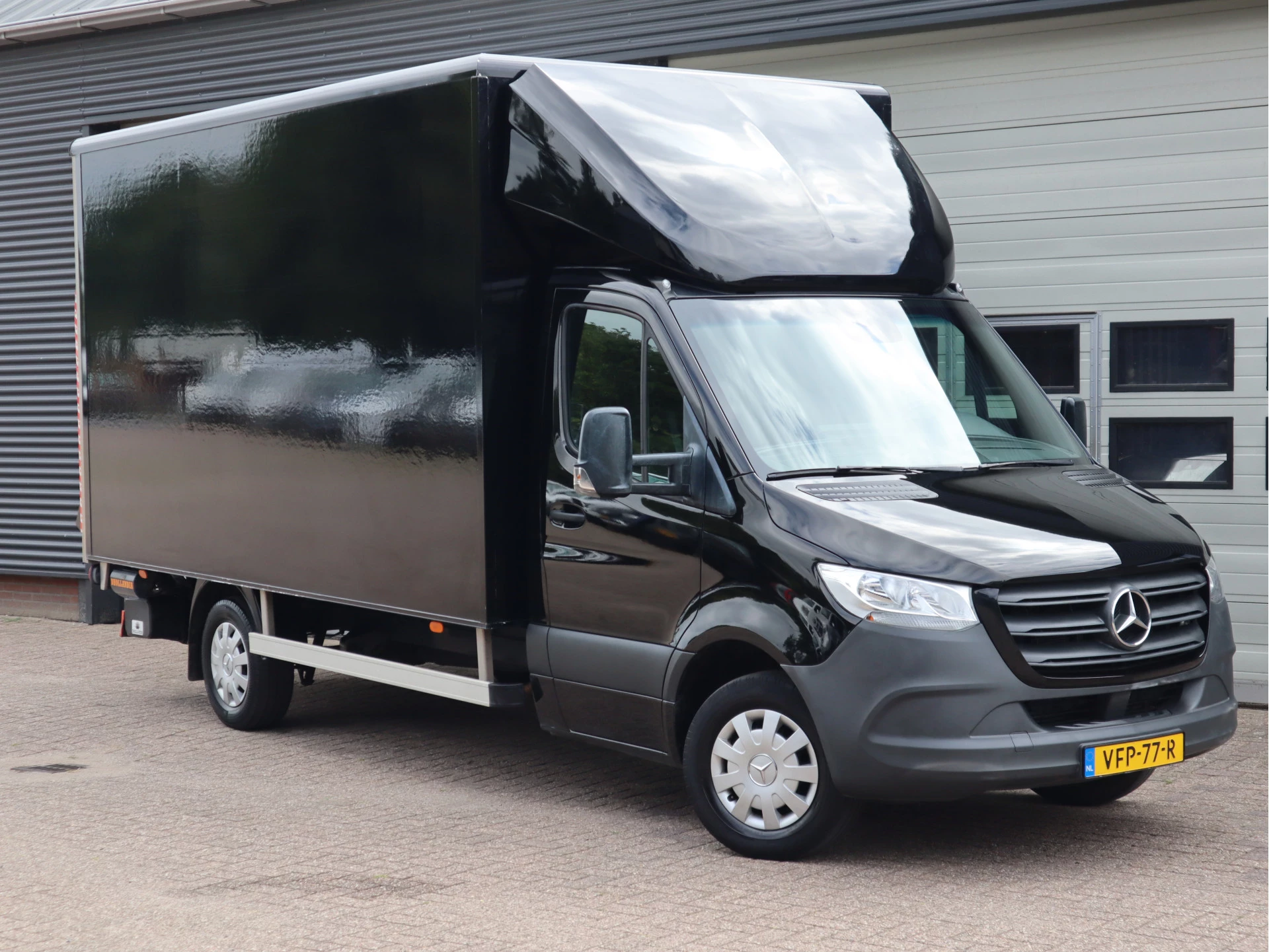 Mercedes-Benz Sprinter 2020 - 314 CDI Automaat Euro 6 - Bakwagen Laadklep - NL Auto - Mbux afbeelding 2