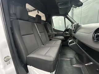 Mercedes-Benz Sprinter 2022 - 317 CDI 170 PK 3.5T RWD / L2H2 / AUTOMAAT / 270 A DEUREN / AIRCO / CRUISE / APPLE CARPLAY / 3-ZITS / CAMERA obrazek 5