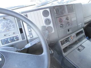 MAN 35.414 2003 - , 8x4 , ZF Manual , EURO 3 , 3 way tipper , Spring suspension obrazek 12