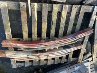 Iveco N/A - 42126924 REAR SPRINGS (145X10 CM) immagine 1