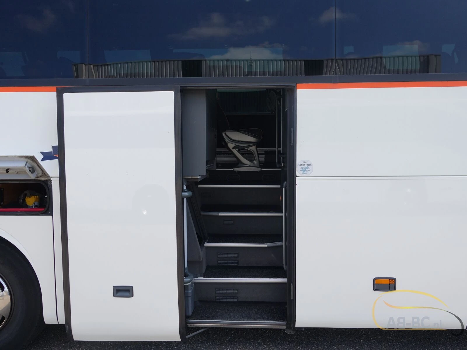Mercedes-Benz Tourismo RHD-L, 62 Seats, Euro 6 2015 afbeelding 37