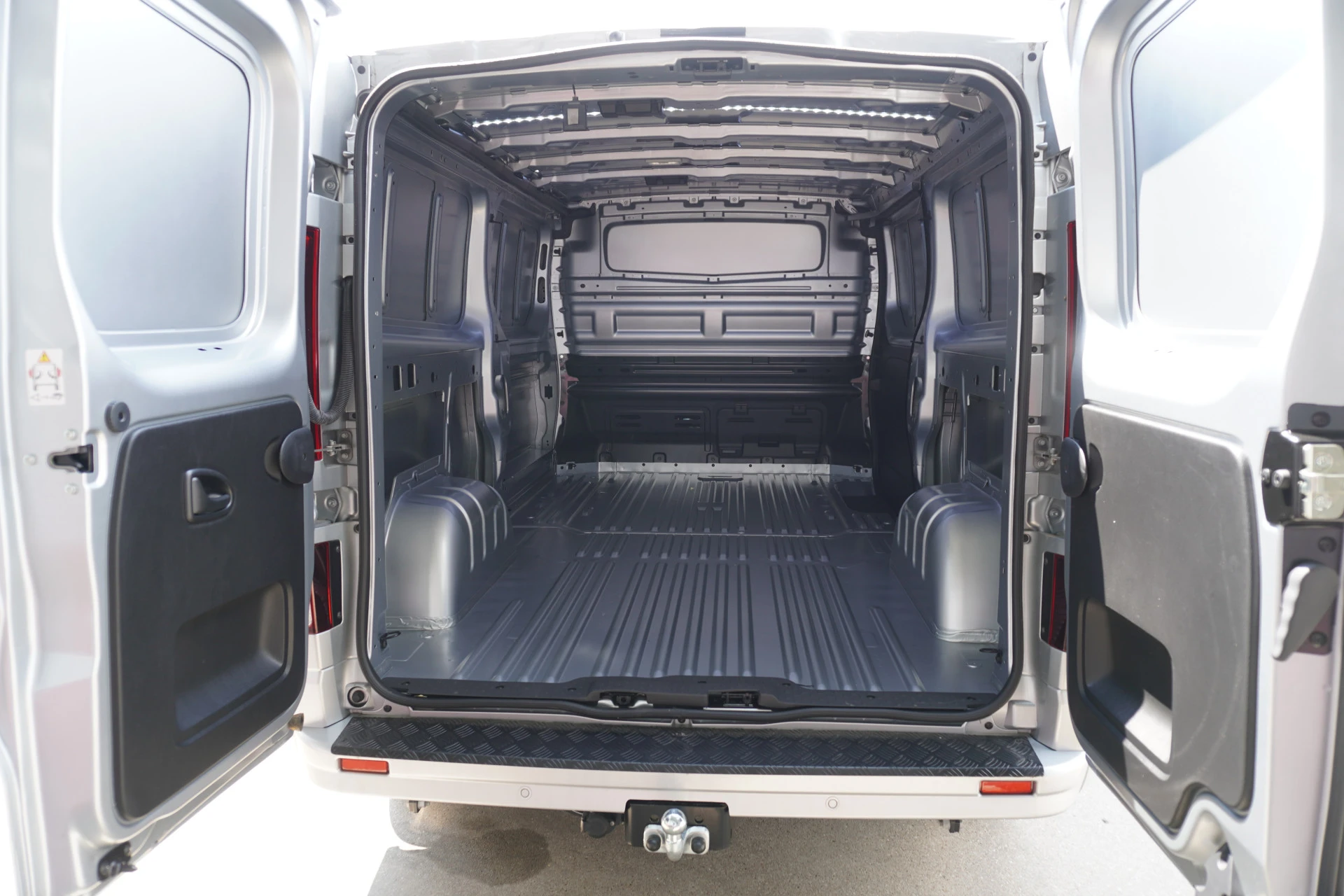 Renault Trafic 2024 - 2.0 Blue dCi 150PK T30 L2H1 Extra Anniversary Automaat Bild 13