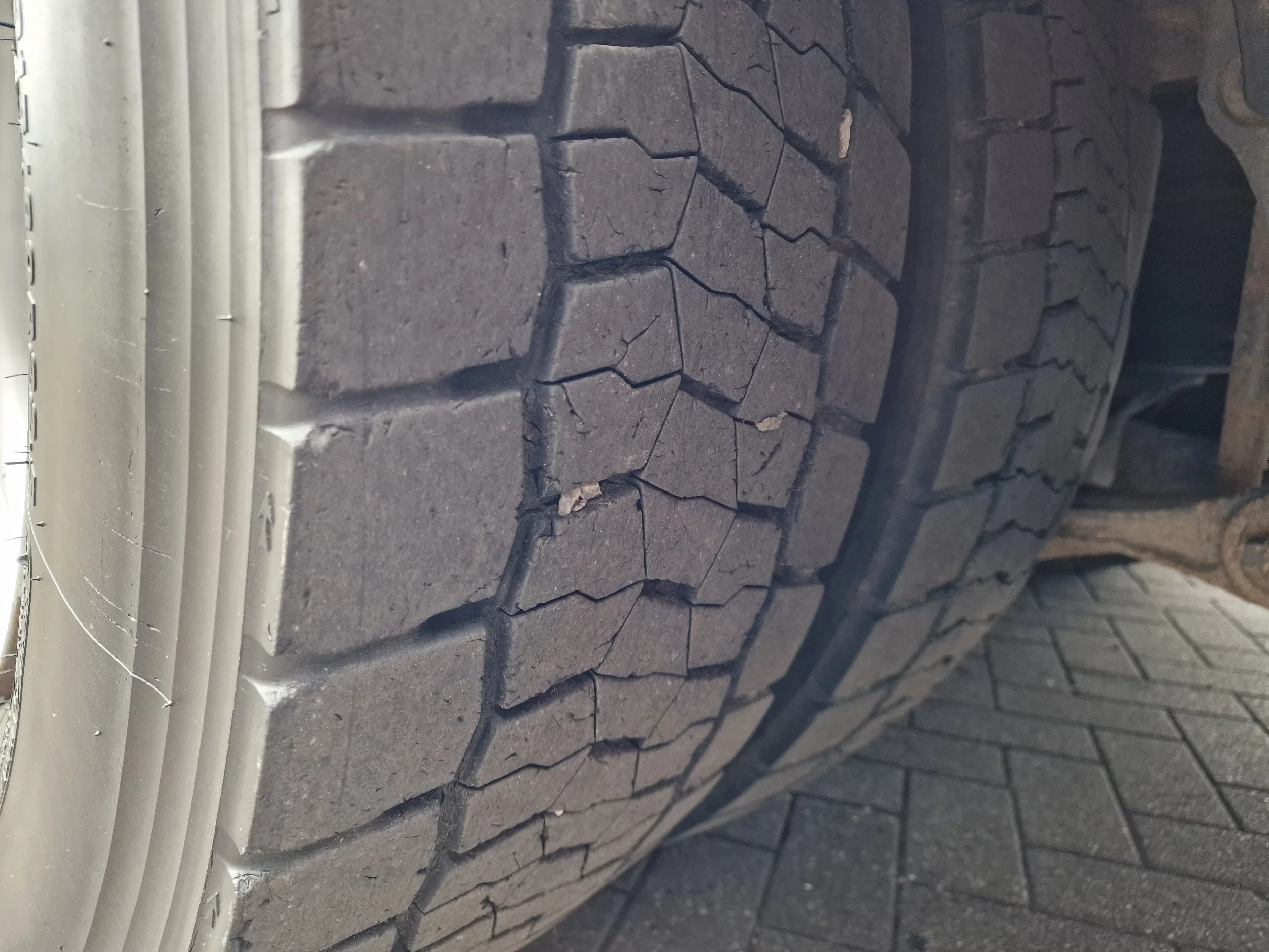 Volvo FM 2014 - 410 Globetrotter 6x2*4 - Livestock - Euro 6 - Steering axle zdjęcie 39