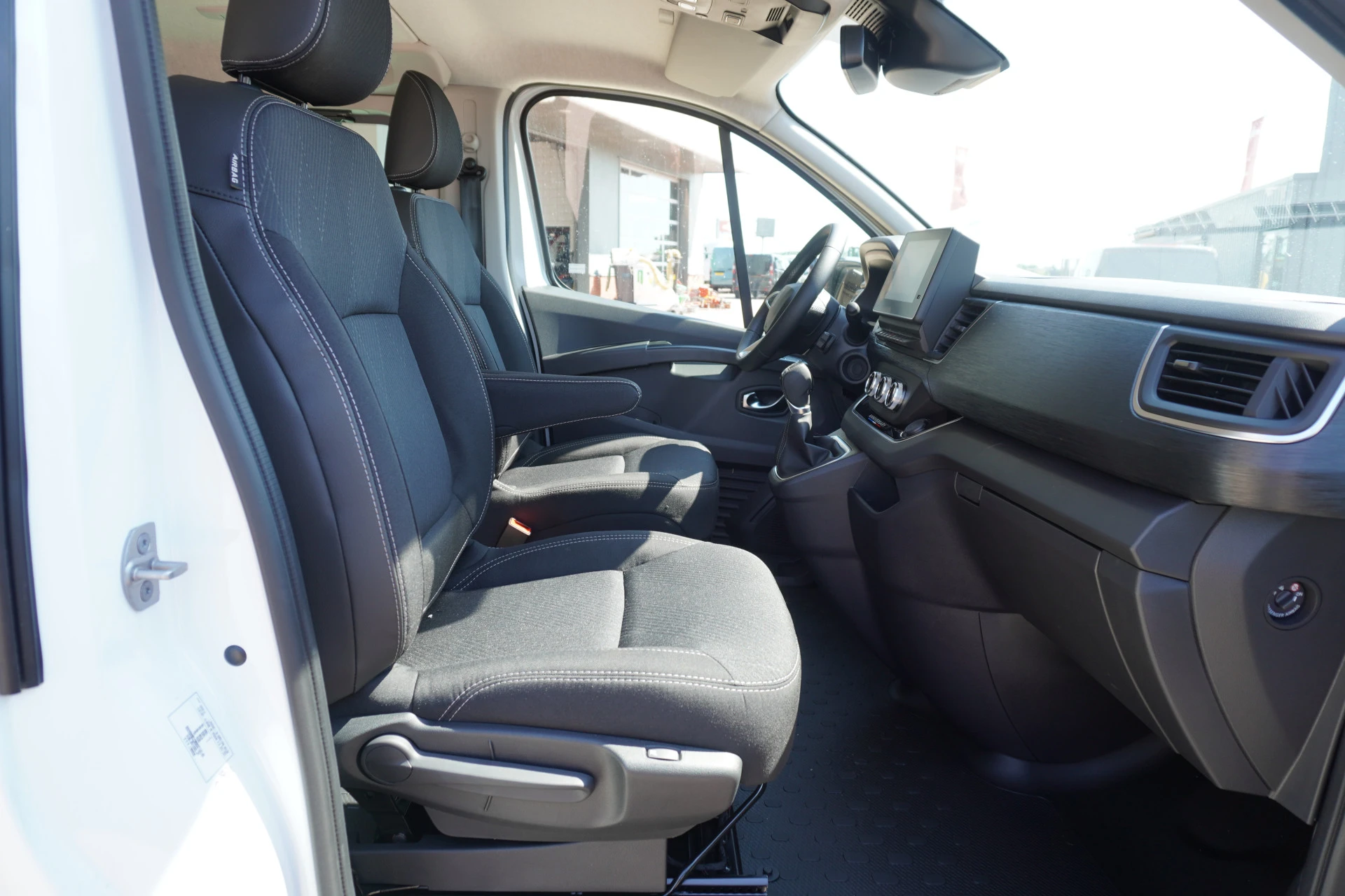 Renault Trafic 2024 - 2.0 Blue dCi 170PK T29 L2H1 Extra Anniversary DC Automaat zdjęcie 32