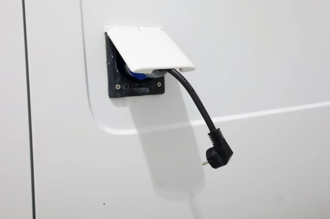 Opel Vivaro 2020 - 1.5 CDTI 120pk L2H1 Edition Koelwagen 12V + 230V Nachtstekker 05-2020 Bild 13