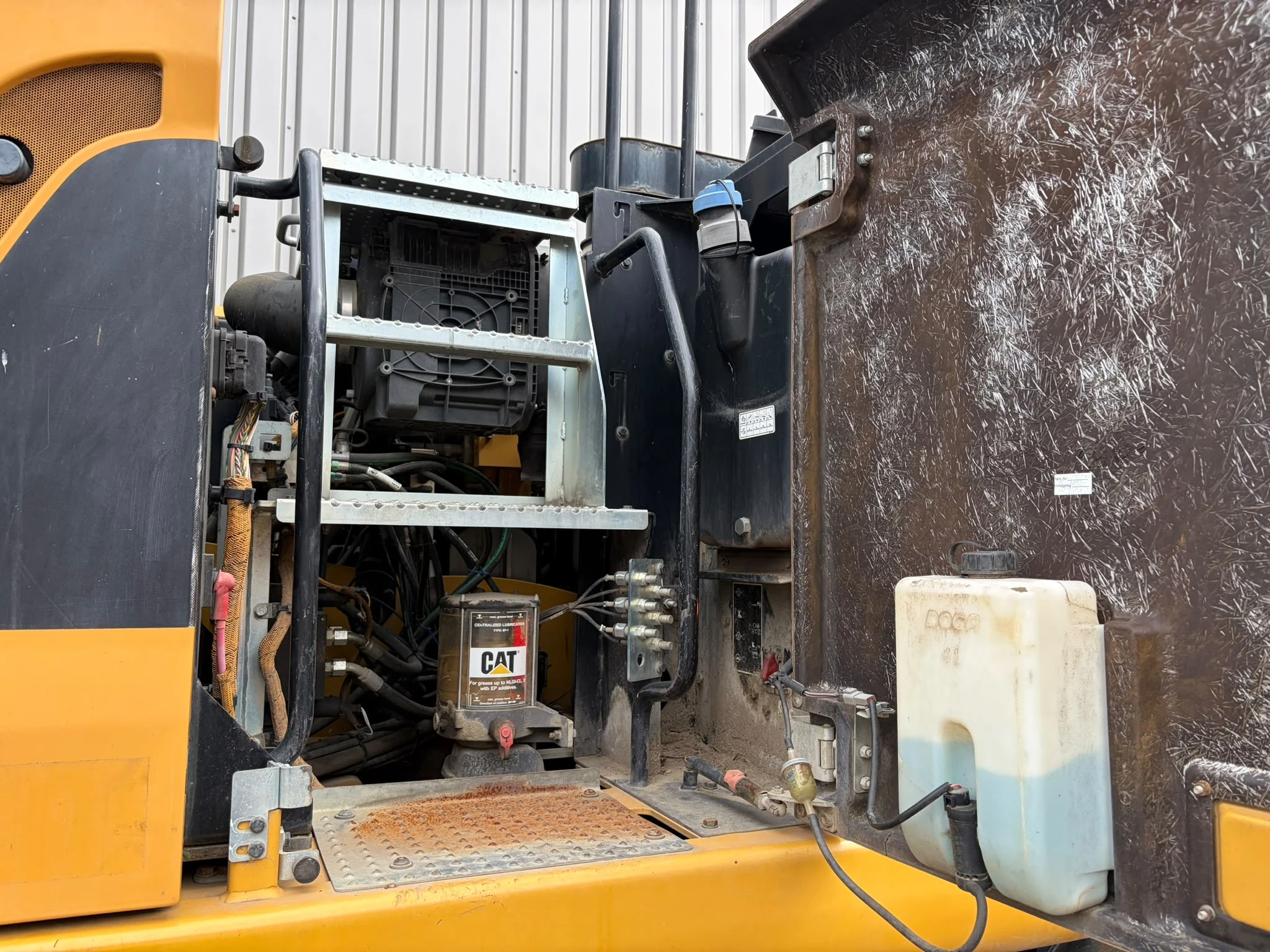 Caterpillar M318F 2015 image 32