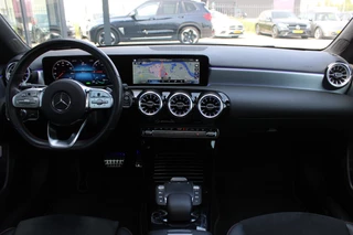 Mercedes-Benz A-Class 2022 - 250e AUT8 AMG Limited NIGHT PAKKET PANORAMADAK KEY-LESS GO SFEER CAMERA imagen 12