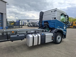 Volvo FM5-380 2024 - / VEB / !!ONLY:77517 KM!! / LIFT+LENKACHSE / INLINER / DAS / LWDS / TUV:11-07-2026 / AUTOMATIC / EURO-6 / 2024 image 9