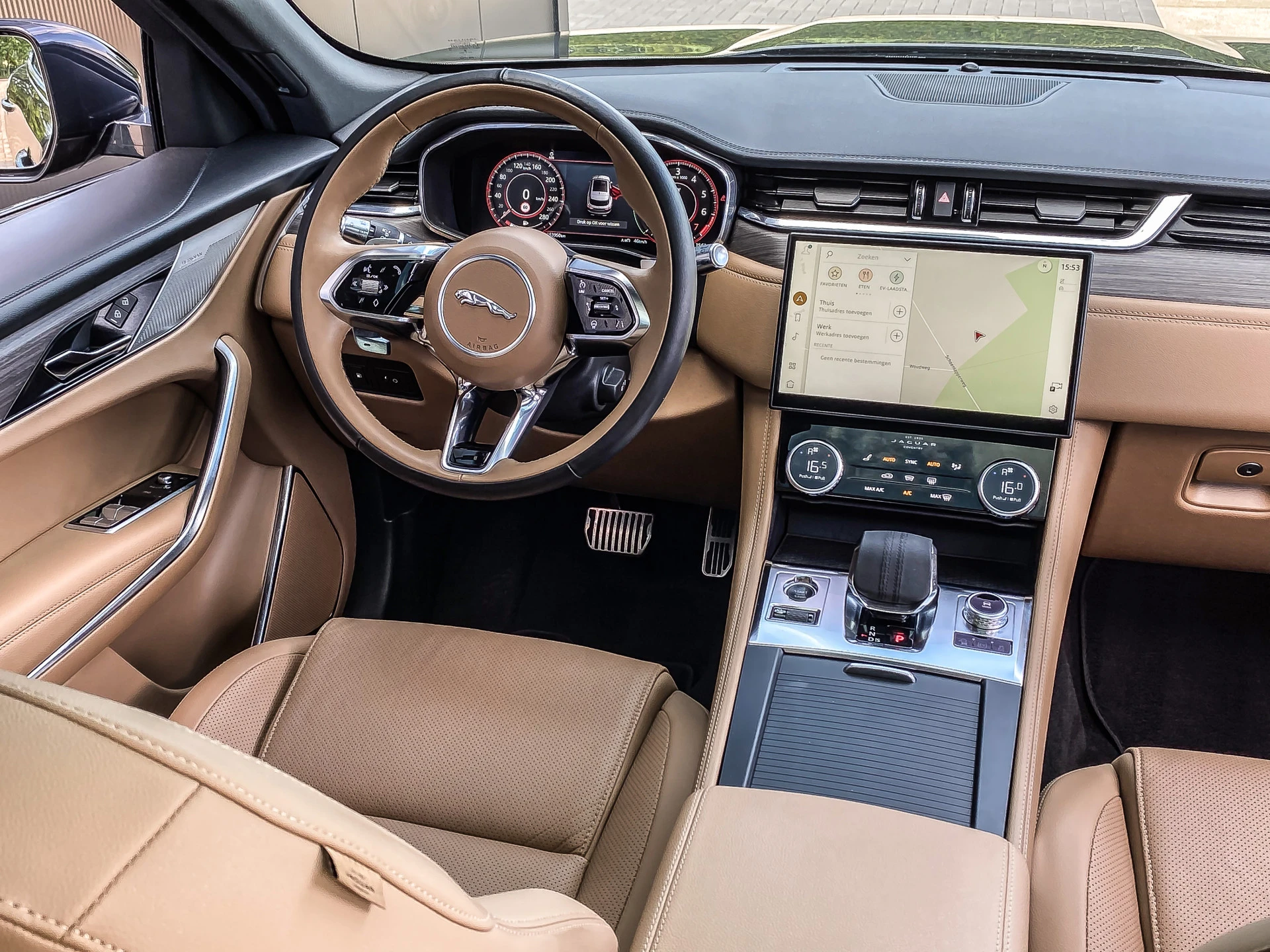 Jaguar F-PACE 2022 - 2.0 P400e S 400PK PHEV afbeelding 8