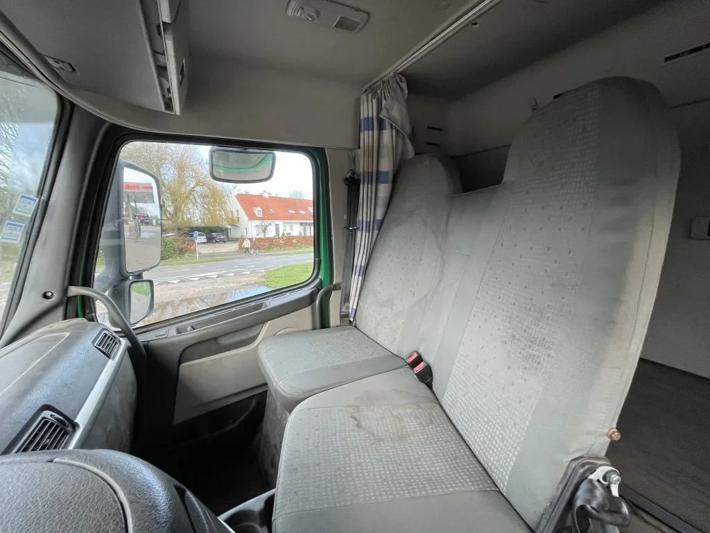 Volvo 340 2002 - FM 9.340 6x2 AJK Hooksystem obrázek 10