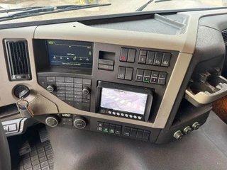 Volvo FM 420 2018 - 4X2 EURO 6 SKIRTS AUTOMATIC afbeelding 14