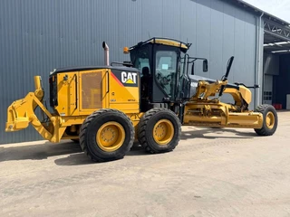Cat N/A 2011 - 140M AWD | LOW HOURS image 4