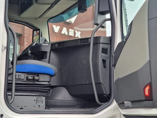 Volvo FH 2026 - 13.500 Aero Globetrotter XL 4x2 - Retarder - I parkcool - 2x tank - Mirror cams - Full air zdjecie 23