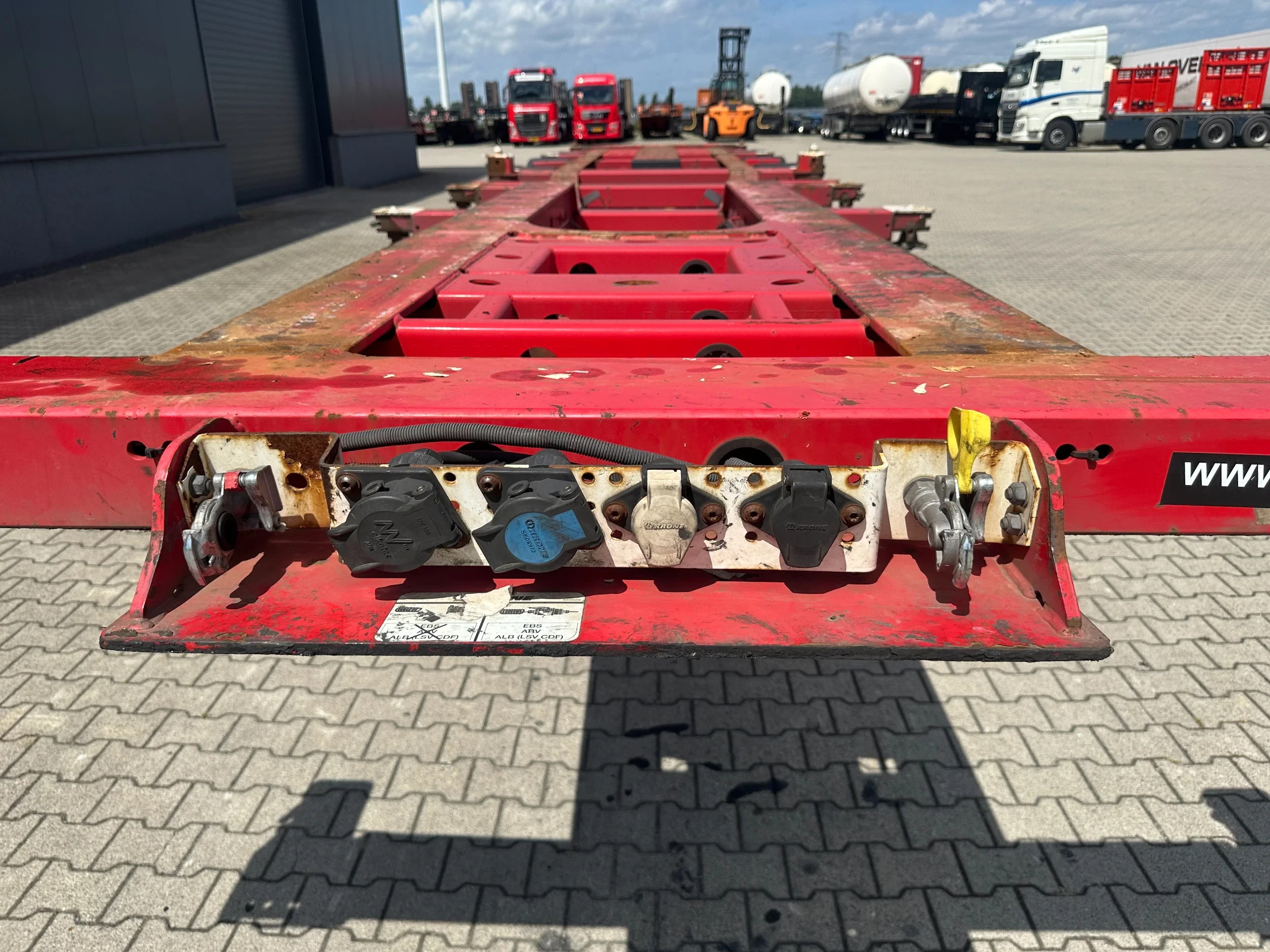 Krone 2015 - 40FT HIGH CUBE / BPW / DRUMBRAKES / NL-CHASSIS afbeelding 15