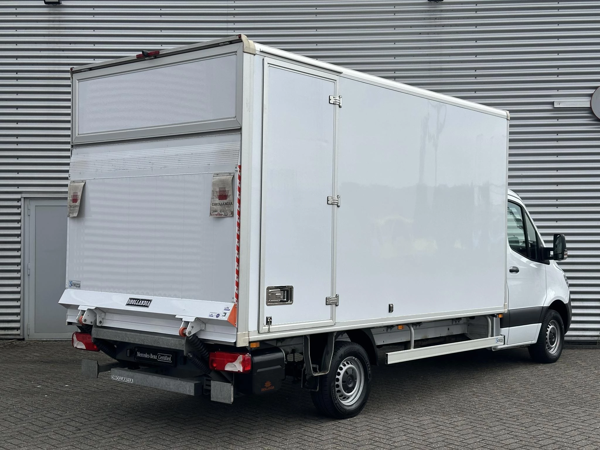 Mercedes-Benz Sprinter 2024 - 317 CDI Bakwagen Laadklep Automaat Airco Apple afbeelding 2