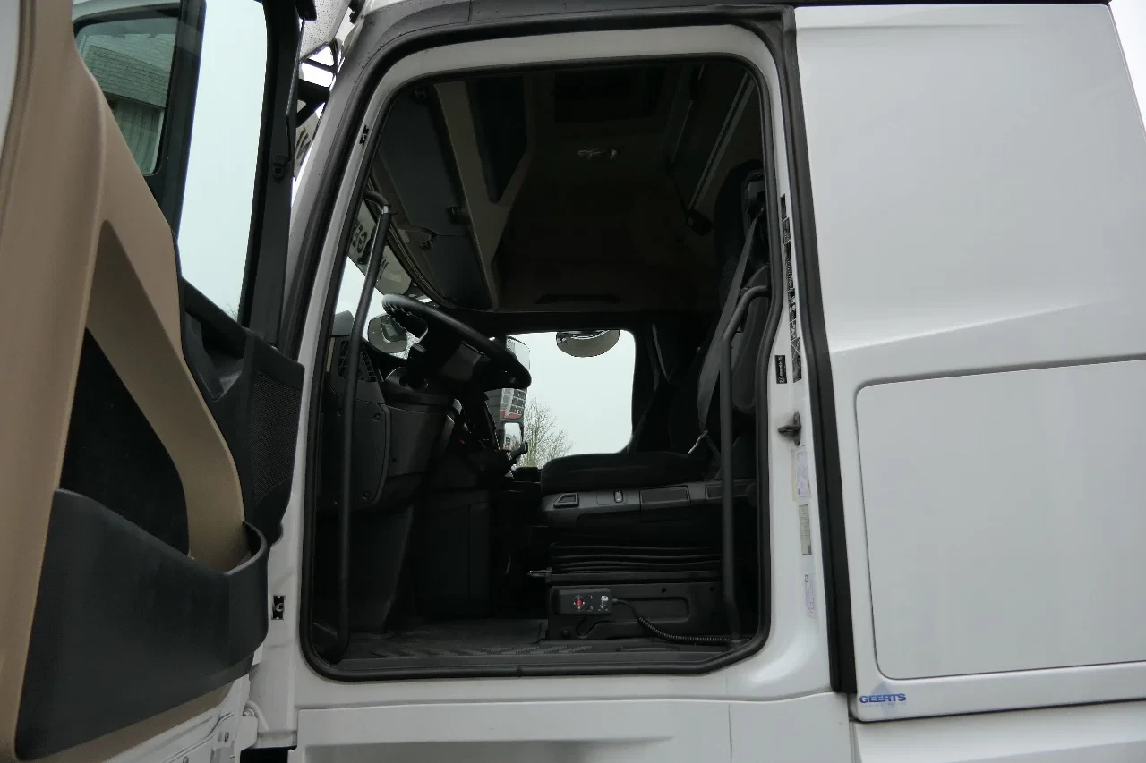 Mercedes-Benz Actros 2021 - 1945 | 2 Tanks | 391956Km | 2021 | Tires 85% | 2 Beds | Fridge | A/C | Automatic | Euro6 | 4X2 | Belgium Truck imagen 21