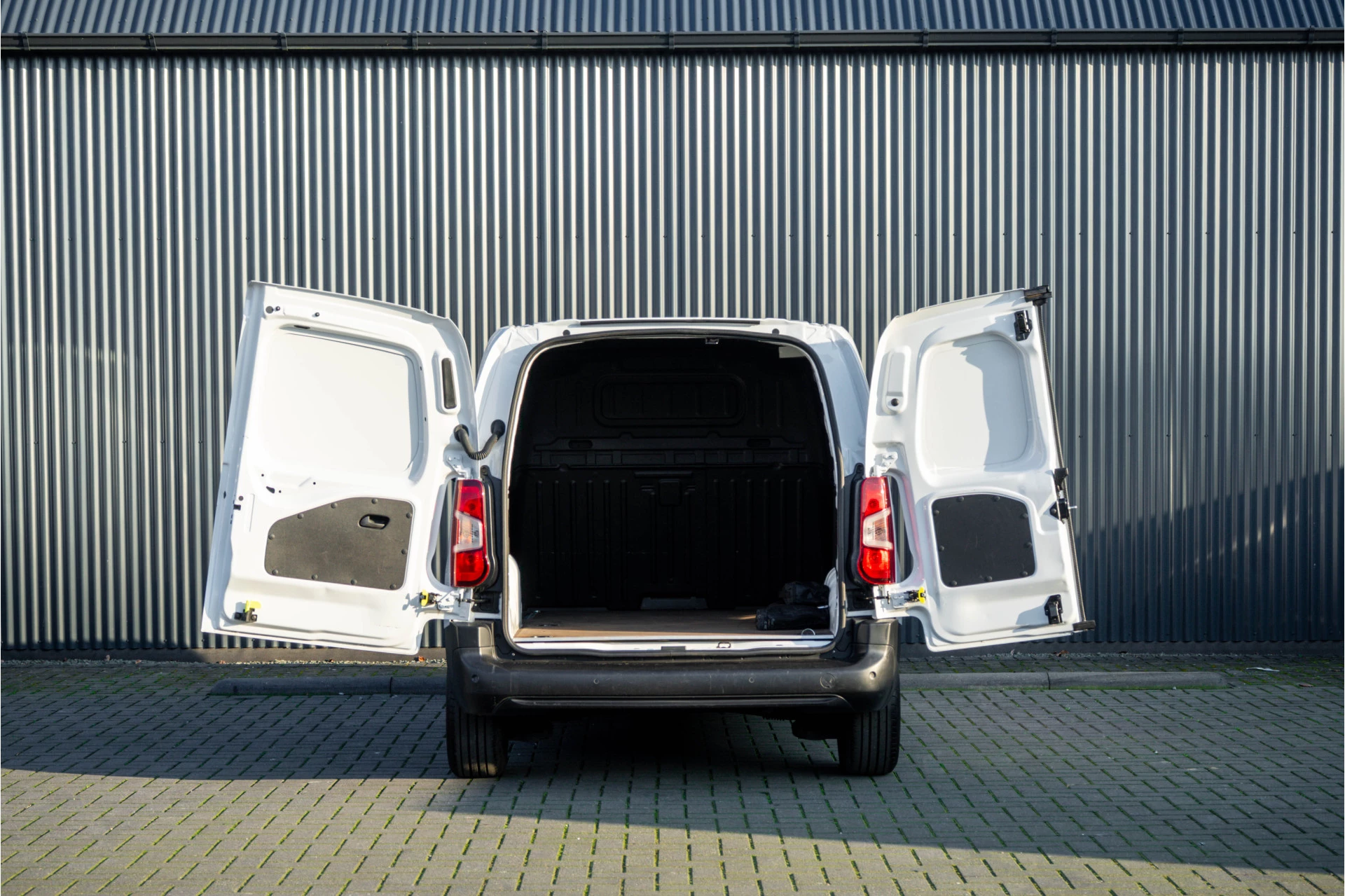 Opel Combo 2023 - **1.5D L1H1 | Cruise | Airco | Automaat | Stuurverw. | Schuifdeur** zdjęcie 9
