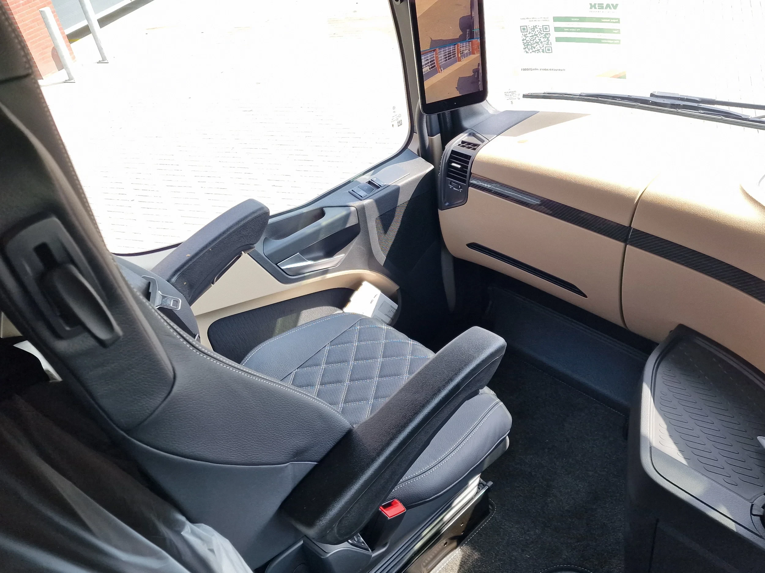 Mercedes-Benz Actros 2026 - L 2663 6x2/4 - RHD - Procab - Gigaspace - Retarder - Leather - Mirror cam afbeelding 24