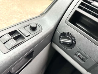 Volkswagen Transporter 2014 - Kombi 2.0 TDI L2H2 AUTOMAAT MARGE 9 PERSOONS afbeelding 17