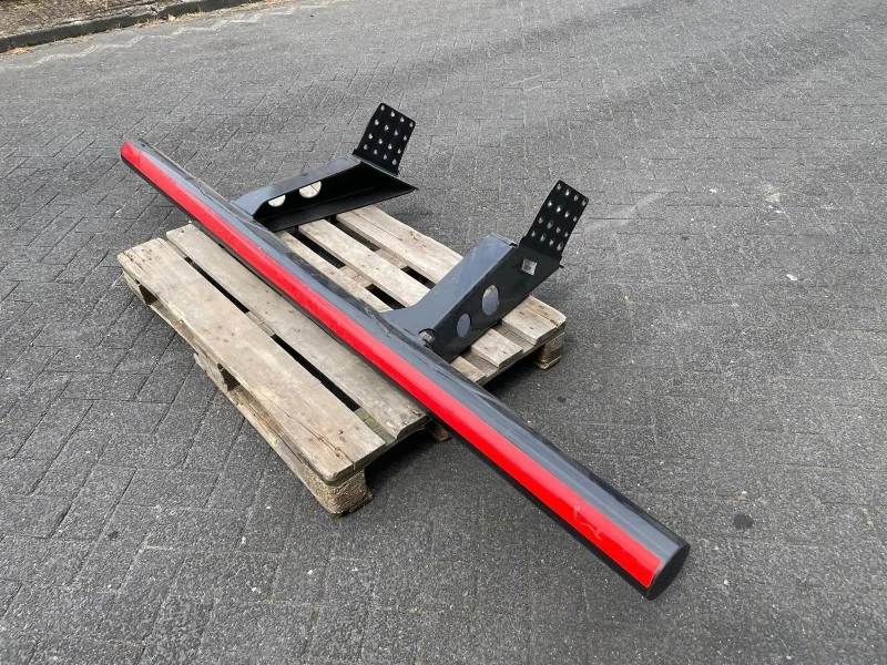MAN 2024 - 81.41660-5258 CHASSISBALK ACHTERBUMPER (ALS NIEUW) obrázek 1