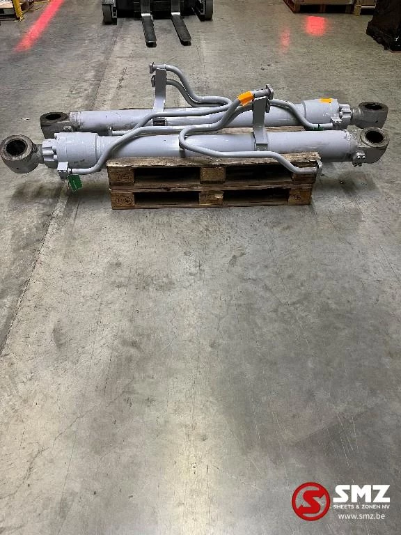 Caterpillar - Cylinder GP Boom Caterpillar zdjęcie 1