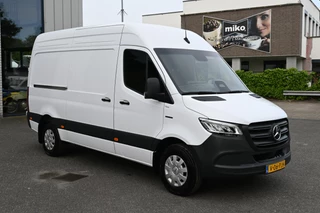 Mercedes-Benz eSprinter 2024 - 320 RWD L2H2 Select 81kWh imagem 9
