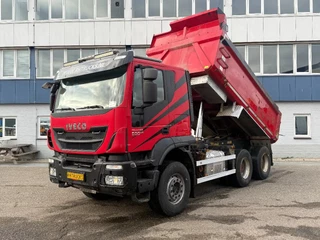 Iveco Trakker 2016 - 500 6X4 EURO 6 + RETARDER - FULL STEEL SUSP. - BIG AXLES te koop