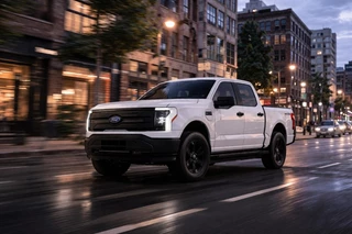 Ford F-150 2026 - Usa LIGHTNING PRO / Extended Range 131 KwH accu / 3.500 KG trekgew obrazek 2