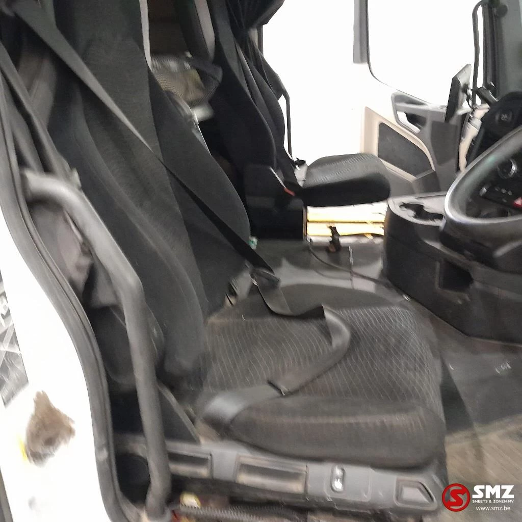 Mercedes-Benz 2016 - Occ cabine RHD Mercedes obrázek 21
