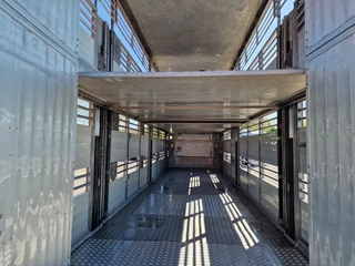 Zorzi 38S13619 2011 - Irma 2 deck livestock - Water & Ventilation - Lifting roof - Lifting floor - bild 34