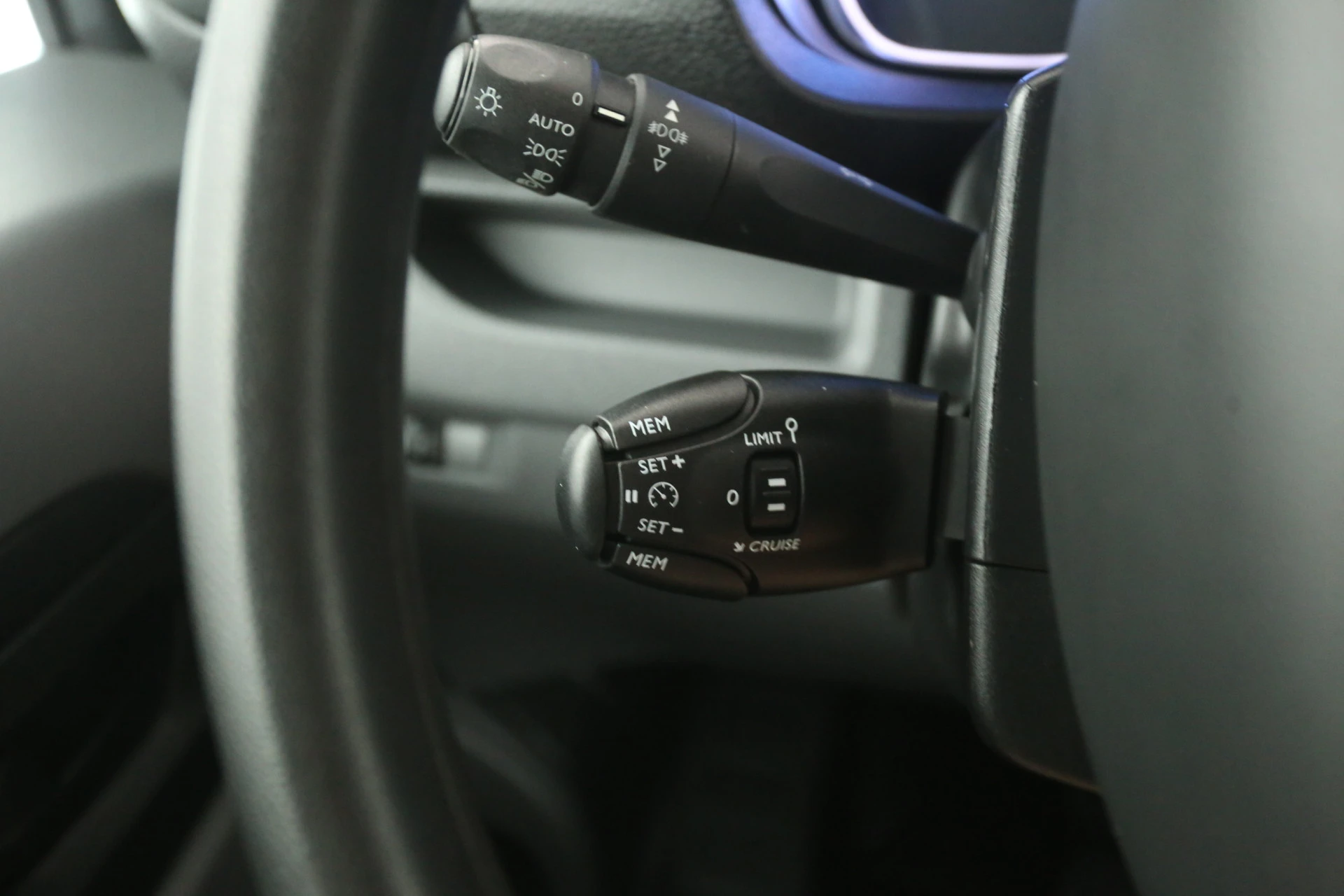 Opel Vivaro-e 2024 - Citroën e-Jumpy 75 kWh L3H1 afbeelding 17