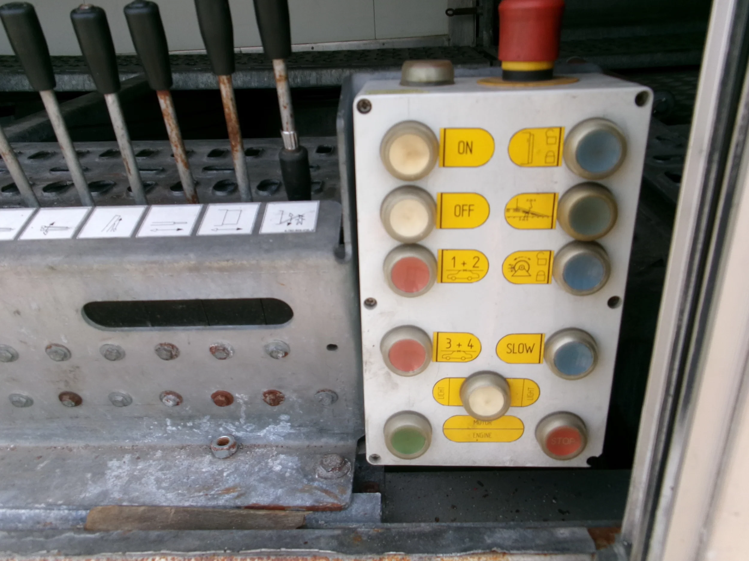 KAESSBOHRER SP-9-16CVTG 2010 - SP-9-16CVTG APK 07-2027 afbeelding 16