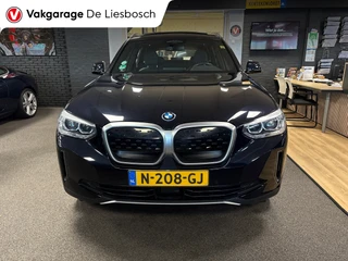 BMW iX3 2021 - Executive 80 kWh/soh 99,66%/pano/leer/memory/trekhaak/camera/apple/navi afbeelding 2 miniatuur