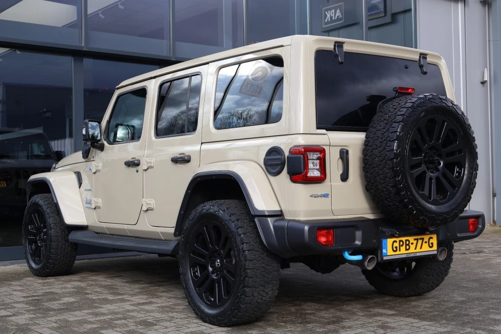 Jeep Wrangler 2022 - 4XE 380 Plug In Hybrid SAHARA / GOBI / 20 inch Bawarrion obrázek 15