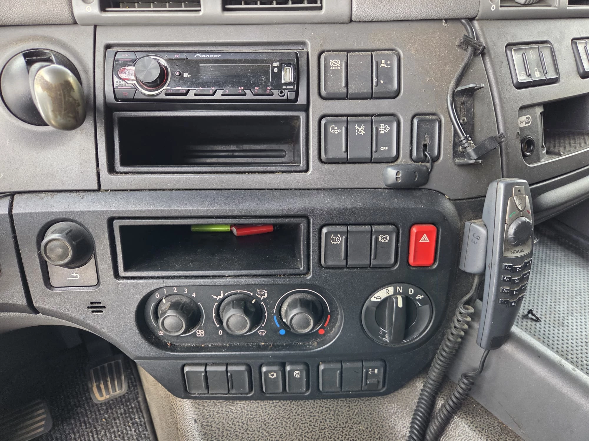 DAF CF 370 2015 - NL TRUCK APK 04-2027 obrázek 10