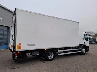 Renault D16 2017 - / ONLY:497760 KM / THERMOKING / PLATFORM 2TON / LWDS / BED / DATALOG / FULL-AIR / AUTOMATIC / EURO-6 / 2017 image 6