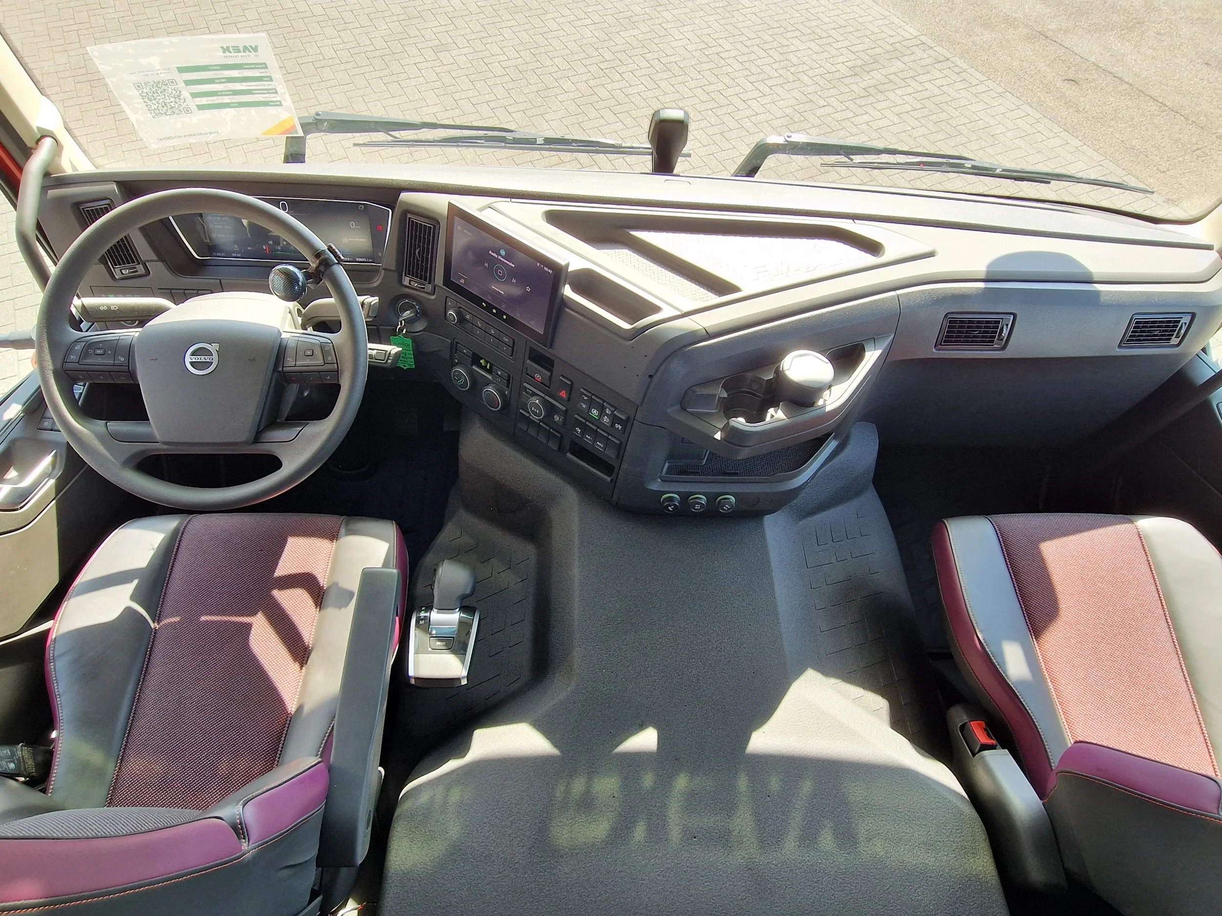 Volvo FMX 2024 - 13.460 4x4 - PTO/Hydraulic - HUB reduction - Low KM Bild 12