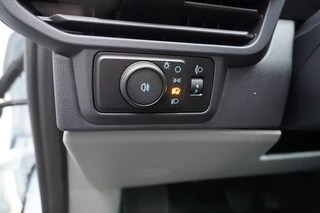 Ford E-Transit 2025 - Cust. 340 L2H1 136PK Trend 65 kWh Elektrisch image 24