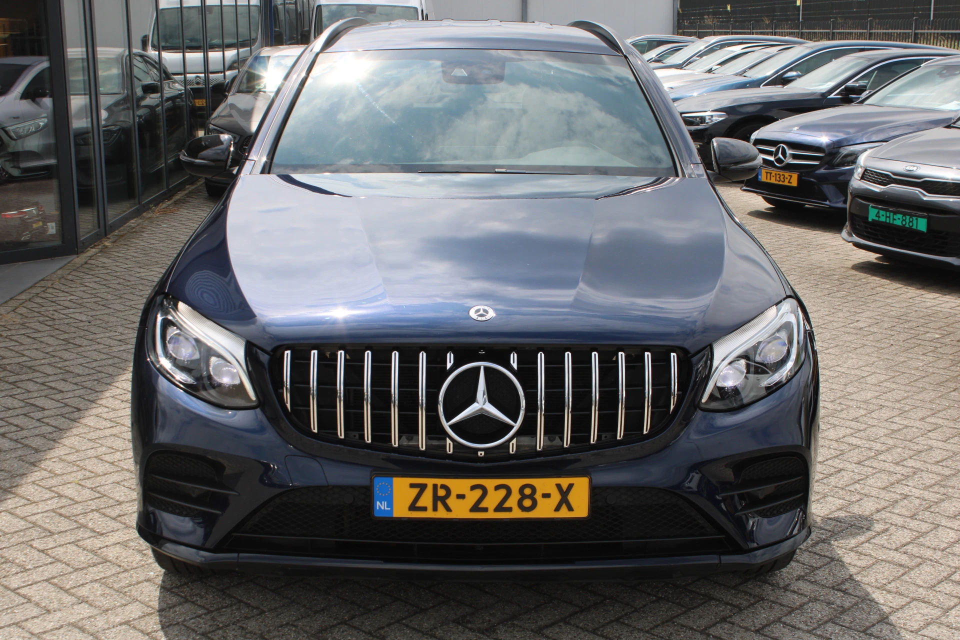 Mercedes-Benz GLC 2019 - 250 4MATIC AMG LINE NIGHT PAKKET COMAND CARPLAY <<NL AUTO>> afbeelding 5
