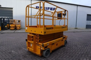 Haulotte 2011 - Compact 10 Electric, 10m Working Height, 450kg Cap immagine 2 miniatura
