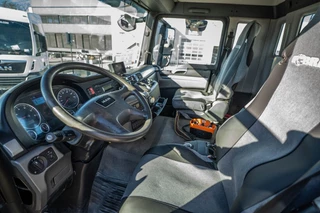 MAN TGS 2013 - 32.360 BB+LIEBHERR 8m3+TAPIS THEAMS 12m obrazek 23