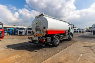 Renault N/A 2002 - PREMIUM 270 + MAGYAR 14000L+4COMP bild 5