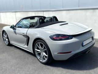 Porsche 718 2019 - Boxster *Sportpakket*Elektr. achterklep*Navi*Zetelverwarming*Hold-functie*Apple Carplay image 2